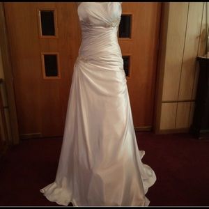 Brand New Wedding dress